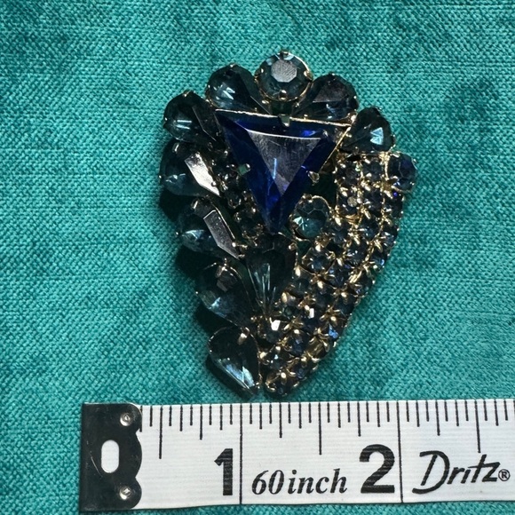 Vintage Women's Brooch - Picture 3 of 4